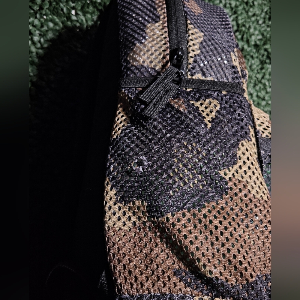 Adidas Camouflage Backpack for Men - Picture 5 of 9